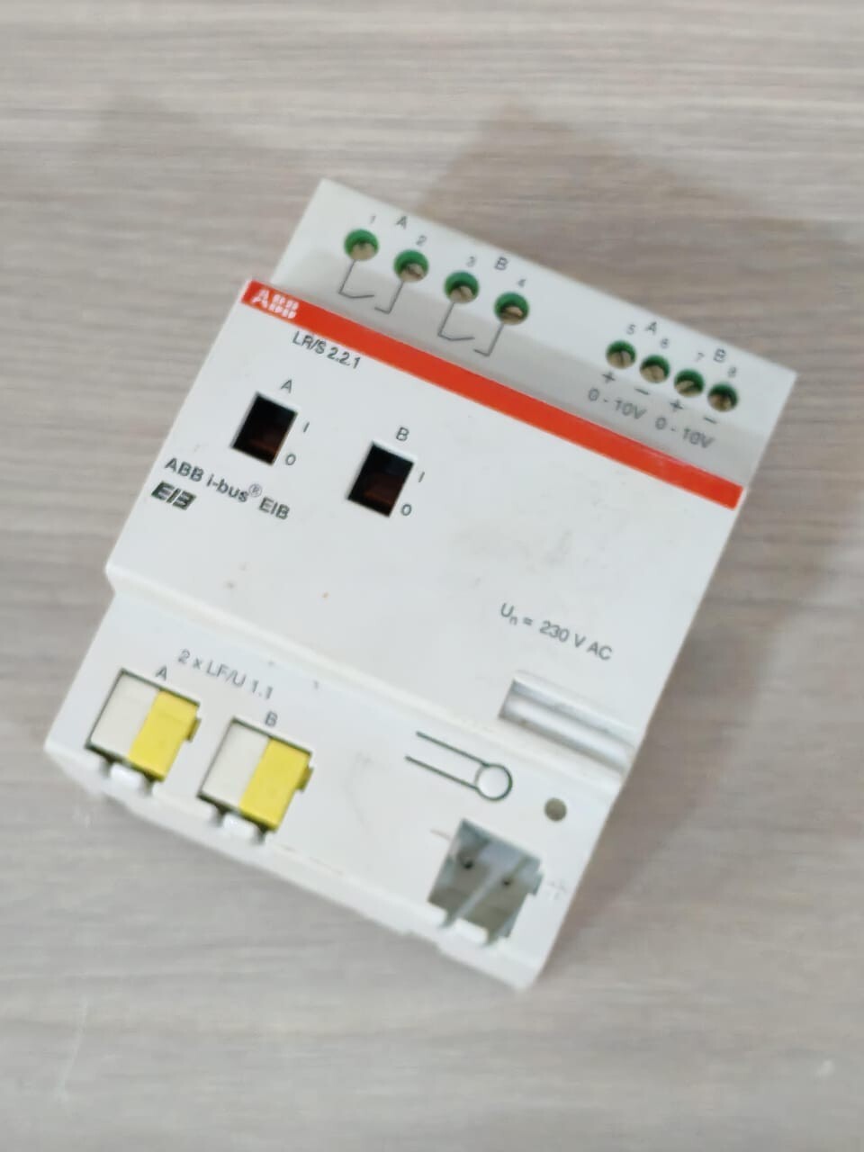 ABB GH-Q631-0036 ABB LR/S 2.2.1 GH Q631 0036 R0111 LIGHT CONTROLLER 230VAC 4