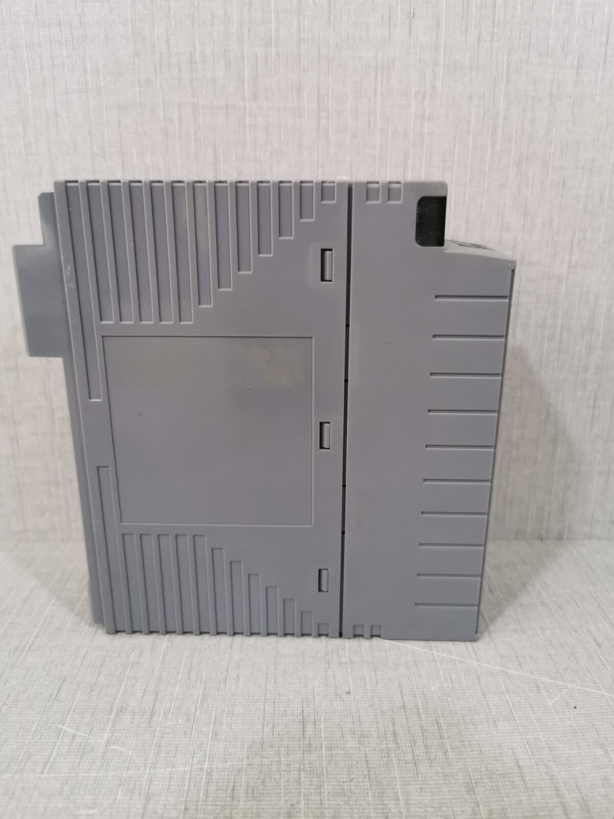 Yokogawa EC401-11 YOKOGAWA EC401 BUS COUPLER MODULE EC401-11 S2 4