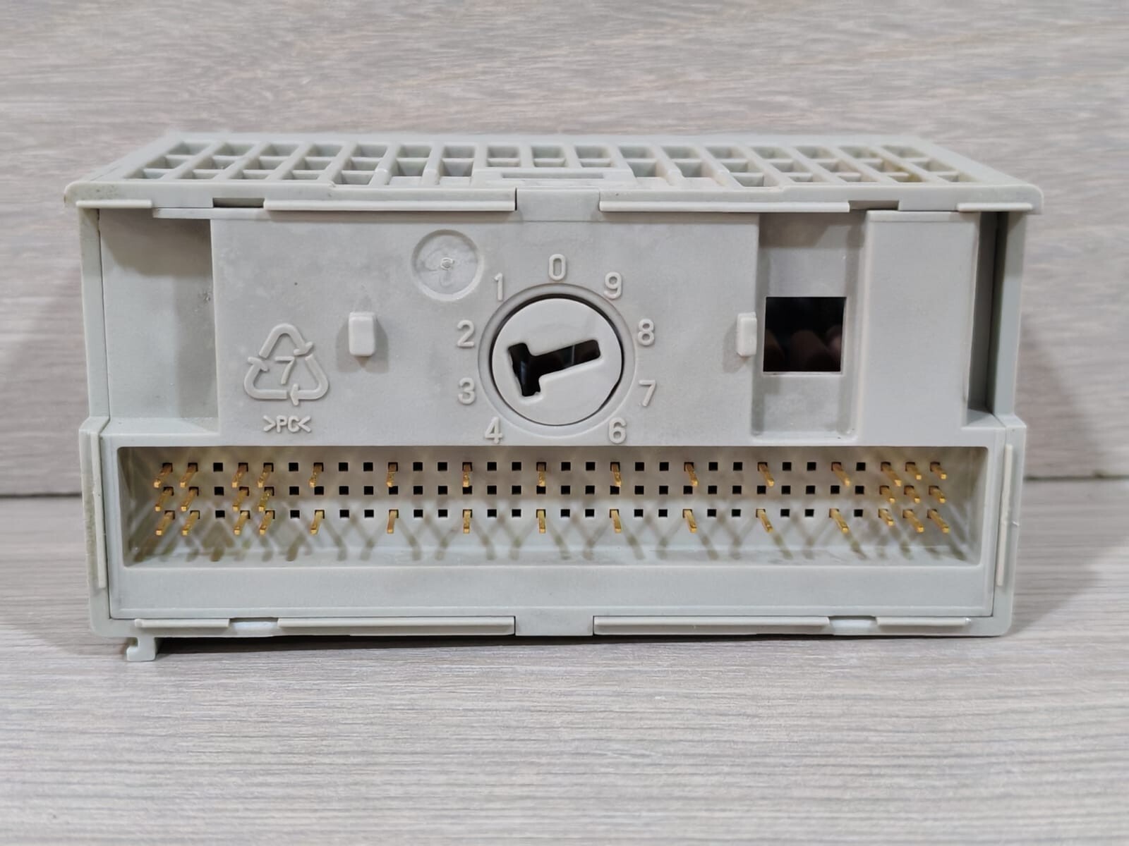 Rockwell Automation 1794-IA16 ALLEN-BRADLEY 1794-IA16 &1794-TB3 SER.A Flex I/O 120 VAC INPUT 7