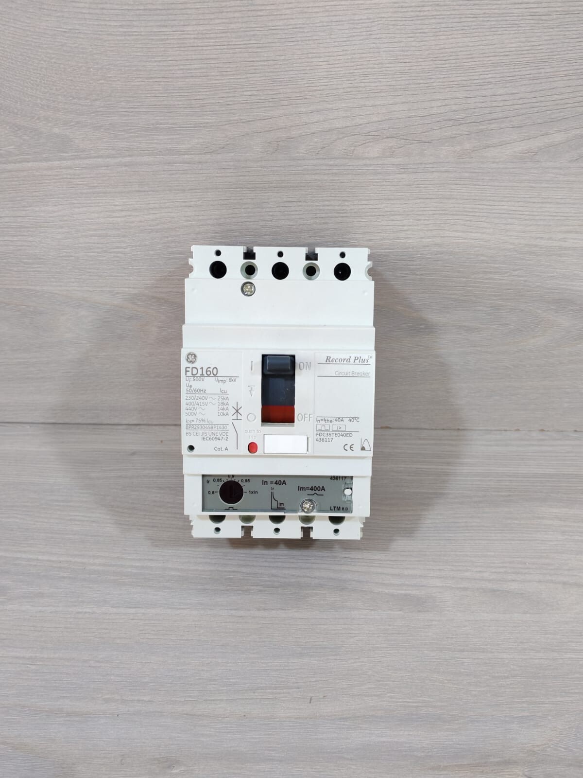 GE FD160 GE FD160 Record Plus Circuit Breaker FDC35TE040ED 2