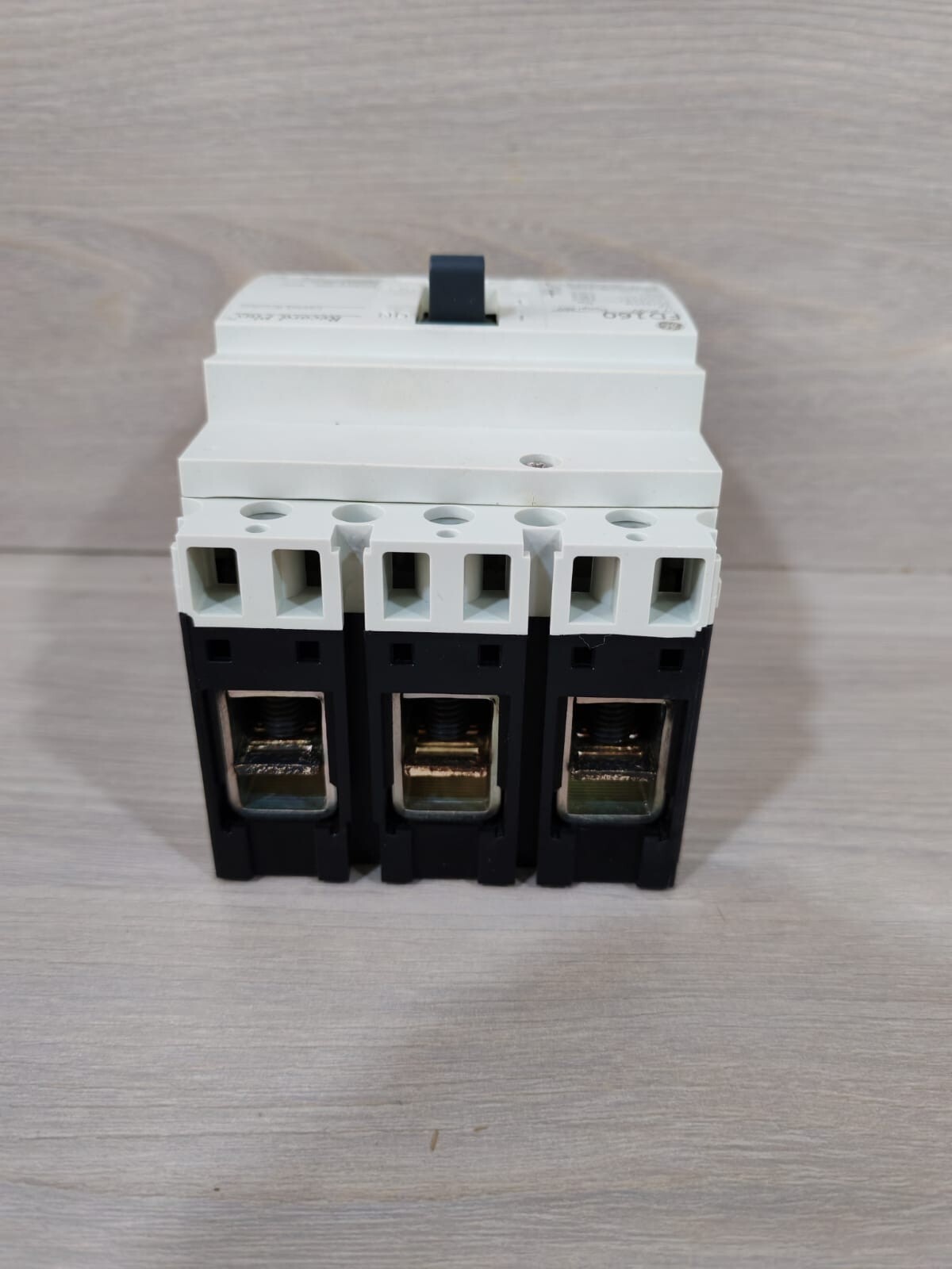 GE FD160 GE FD160 Record Plus Circuit Breaker FDC35TE040ED 7