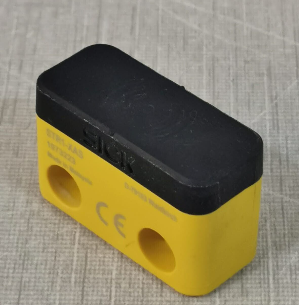 SICK 1073223 SICK STR1-XAS Safety Switch 1073223 4