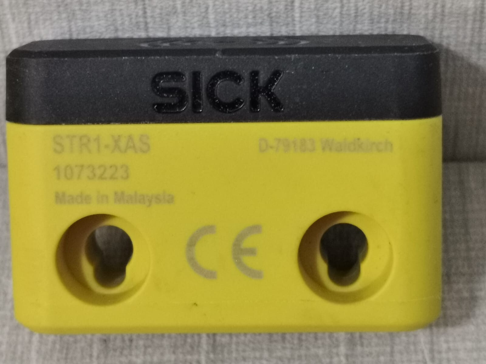SICK 1073223 SICK STR1-XAS Safety Switch 1073223 8