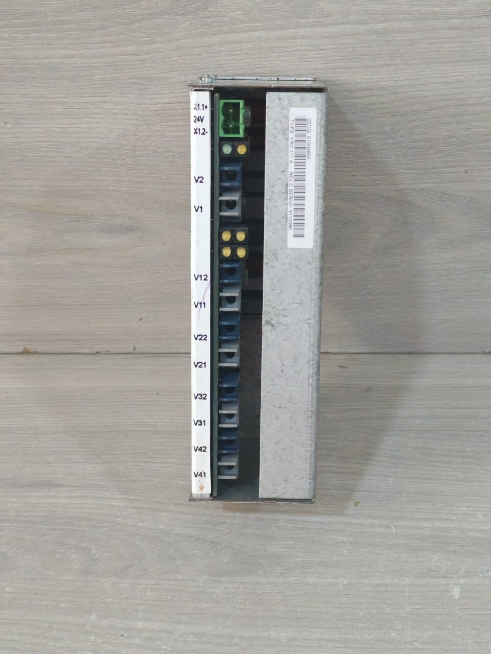 ABB YPC-111 ABB 61004955 Optical Distributor YPC 111 A REV: C SERNO 6110085 10