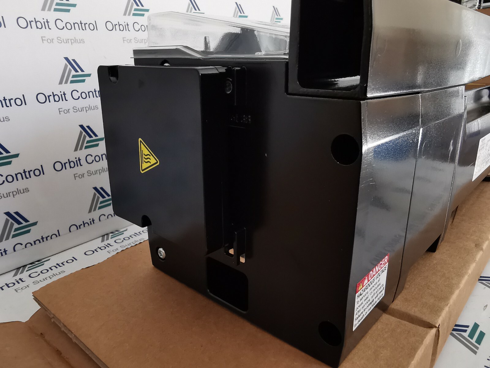 Schneider Electric MOTOR-3600 Lexium BMI Schneider Electric BMI1003P06F 2.2 kW Servo Motor, 3600 rpm 2