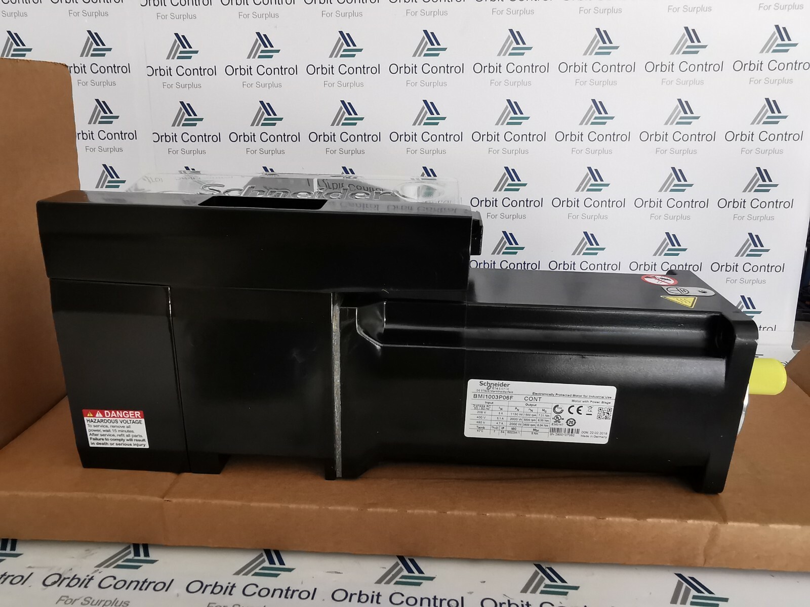 Schneider Electric MOTOR-3600 Lexium BMI Schneider Electric BMI1003P06F 2.2 kW Servo Motor, 3600 rpm 8