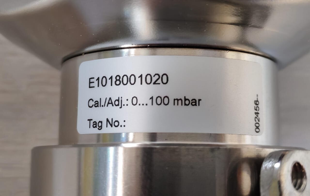 Endress+Hauser PMC41-RE11C1CC1M1 Endress+Hauser PMC41-RE11C1CC1M1 E1017f01020 0-100mBAR PRESSURE TRANSMITTER 8