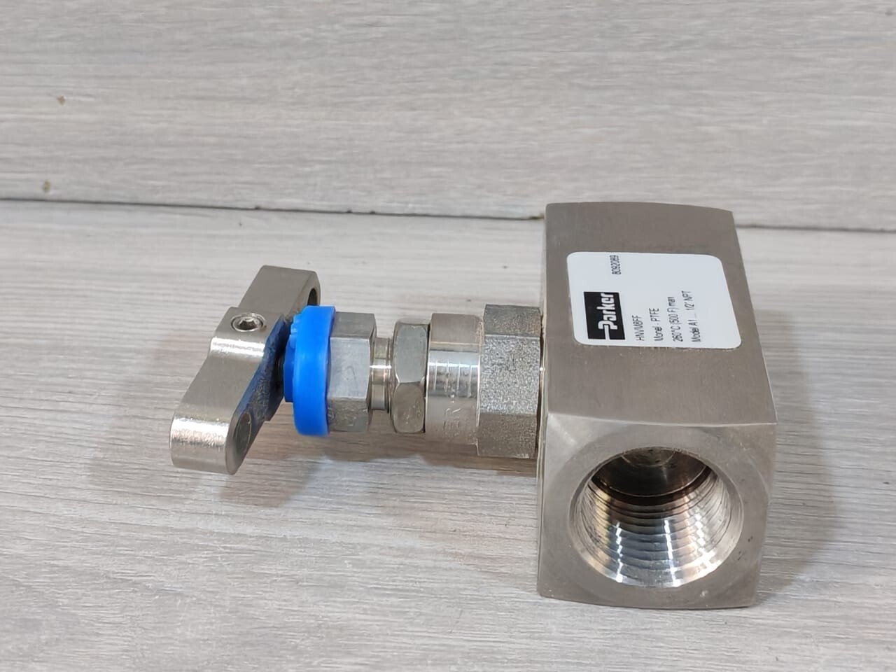 Parker HNVM8FF PARKER HNVM8FF BAR STOCK NEEDLE VALVE MONEL 5