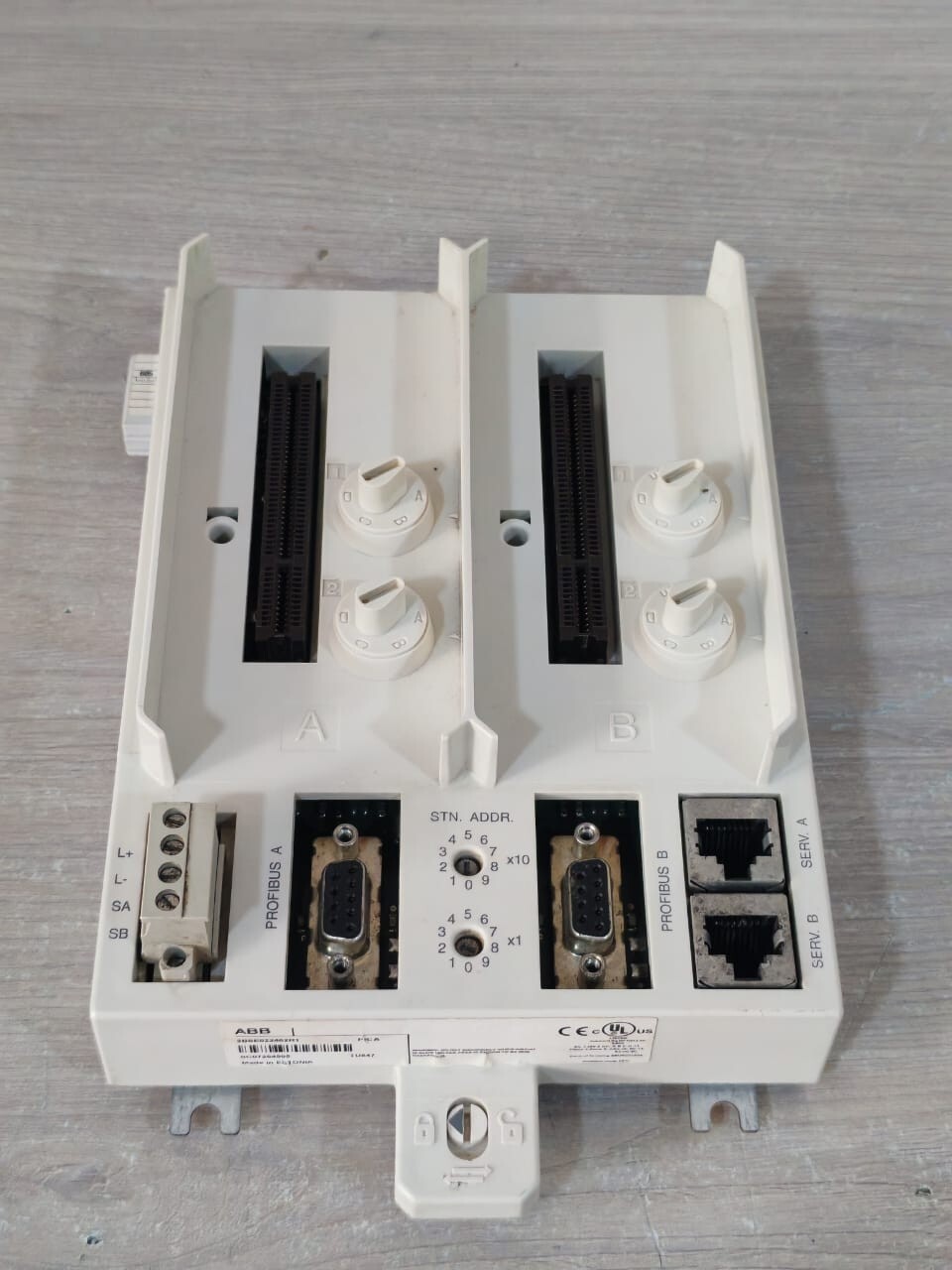 ABB TU847 ABB TU847 3BSE022462R1 PR:A MODULE TERMINATION UNIT 5