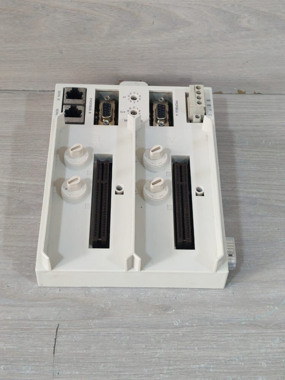 ABB TU847 ABB TU847 3BSE022462R1 PR:A MODULE TERMINATION UNIT 6
