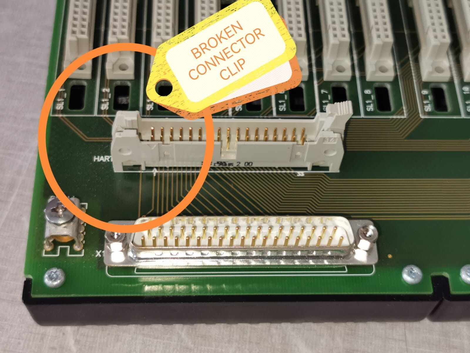 Pepperl+Fuchs HICTB16-HON-SD37-PL Pepperl+Fuchs HICTB16-HON-SD37-PL TERMINATION BOARD P/n: 195056 - w/ Broken Clip 8
