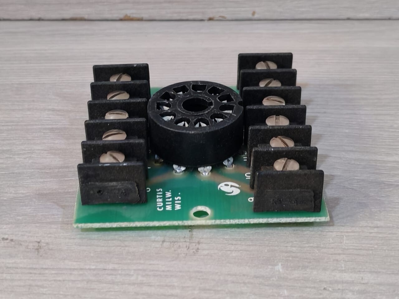 Curtis RS11 CURTIS MILW WIS RS11 Relay 10A 250V 5
