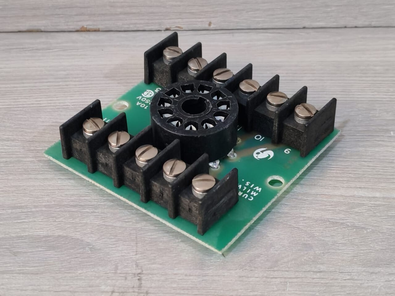 Curtis RS11 CURTIS MILW WIS RS11 Relay 10A 250V 8
