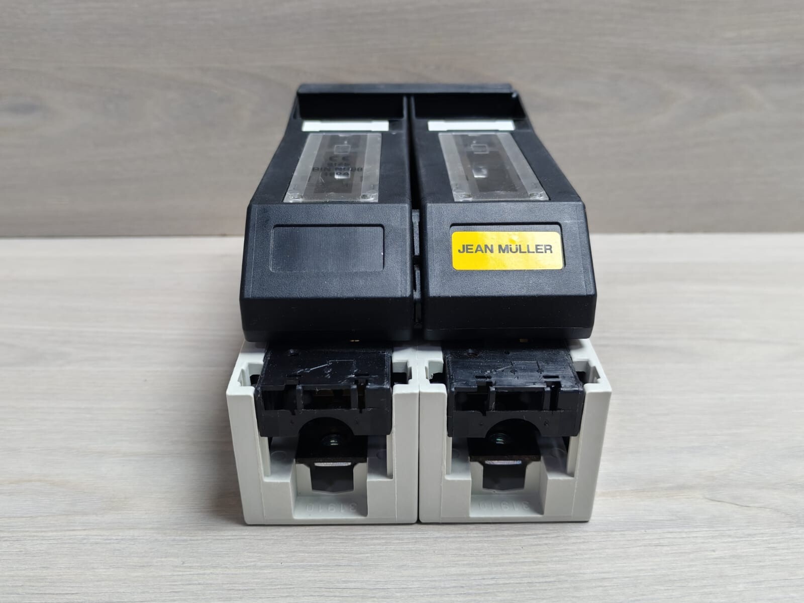 JEAN MULLER LTL00-2/9 JEAN MULLER LTL00-2/9 FUSE SWITCH DISCONNECTOR T5911013- WITH OLD STOCK BOX 6