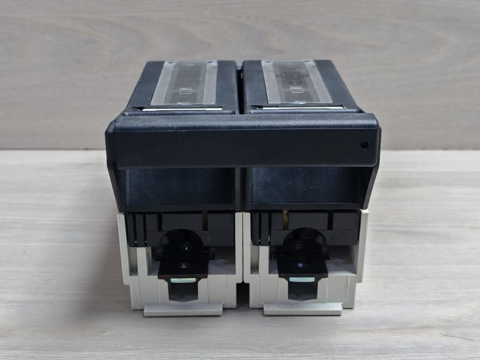 JEAN MULLER LTL00-2/9 JEAN MULLER LTL00-2/9 FUSE SWITCH DISCONNECTOR T5911013- WITH OLD STOCK BOX 7