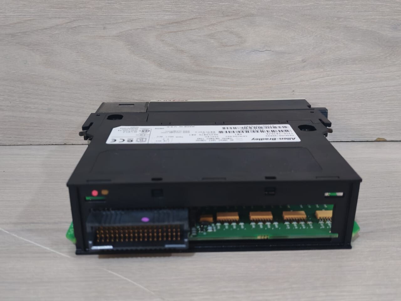 Rockwell Automation 1756-IA16 Allen-Bradley 1756-IA16/A H01 Input Module Catalog 96259076 A01 8