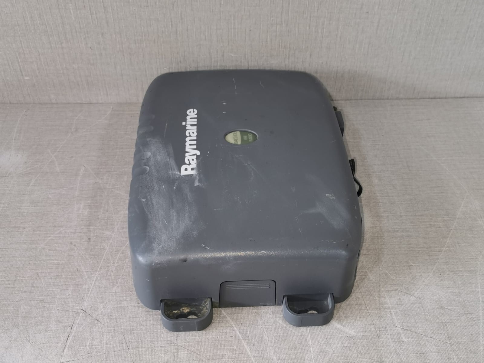 Raymarine RAY240E Raymarine RAY240E VHF Radio Transceiver R49131, 10.8-15.6VDC - Broken Cover Case 8