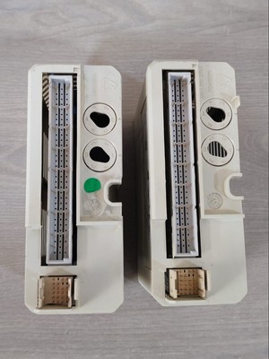 ABB DO820 DO820 ABB 3BSE008514R1 PR. D & E - WITHOUT BASE 8
