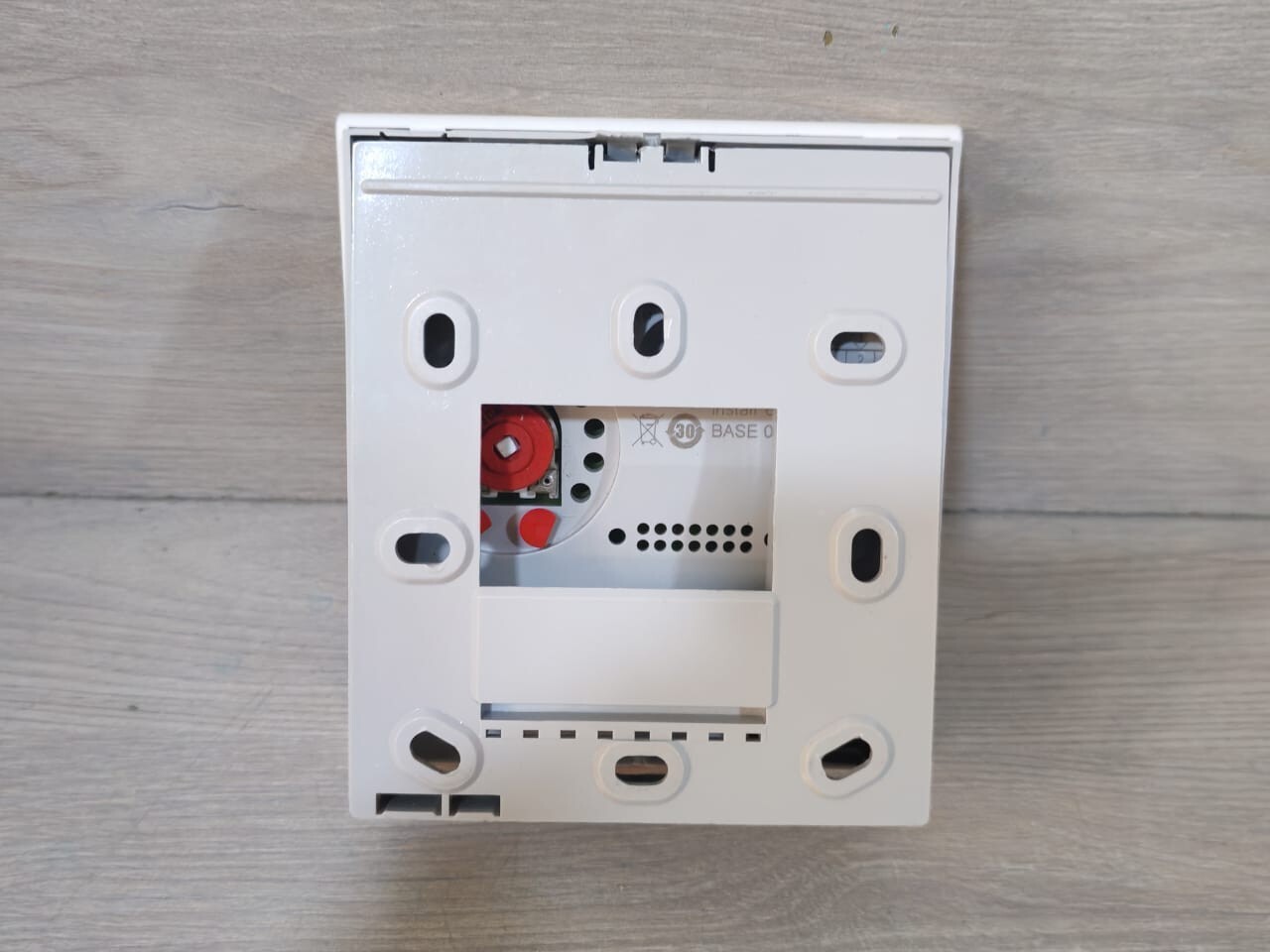 Siemens QAA26 Siemens QAA26 Room Temperature Sensor 5