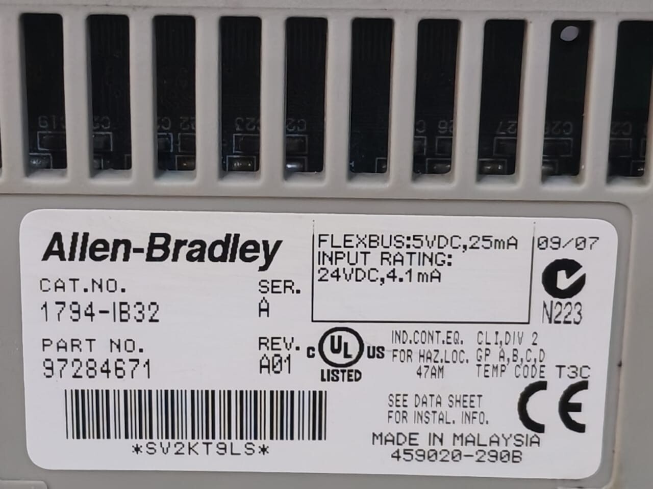 Rockwell Automation 1794-IB32 Allen-Bradley 1794-IB32 Ser.A 97284671 Rev.A01 W/ 1794-TB3 Ser.A 92414871 Base 3