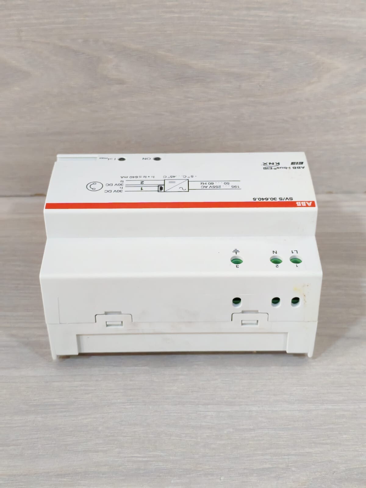 ABB GH-Q631-0048 ABB SV/S 30.640.5 GH Q631 0048 R0111 EIB POWER SUPPLY 640mA 6