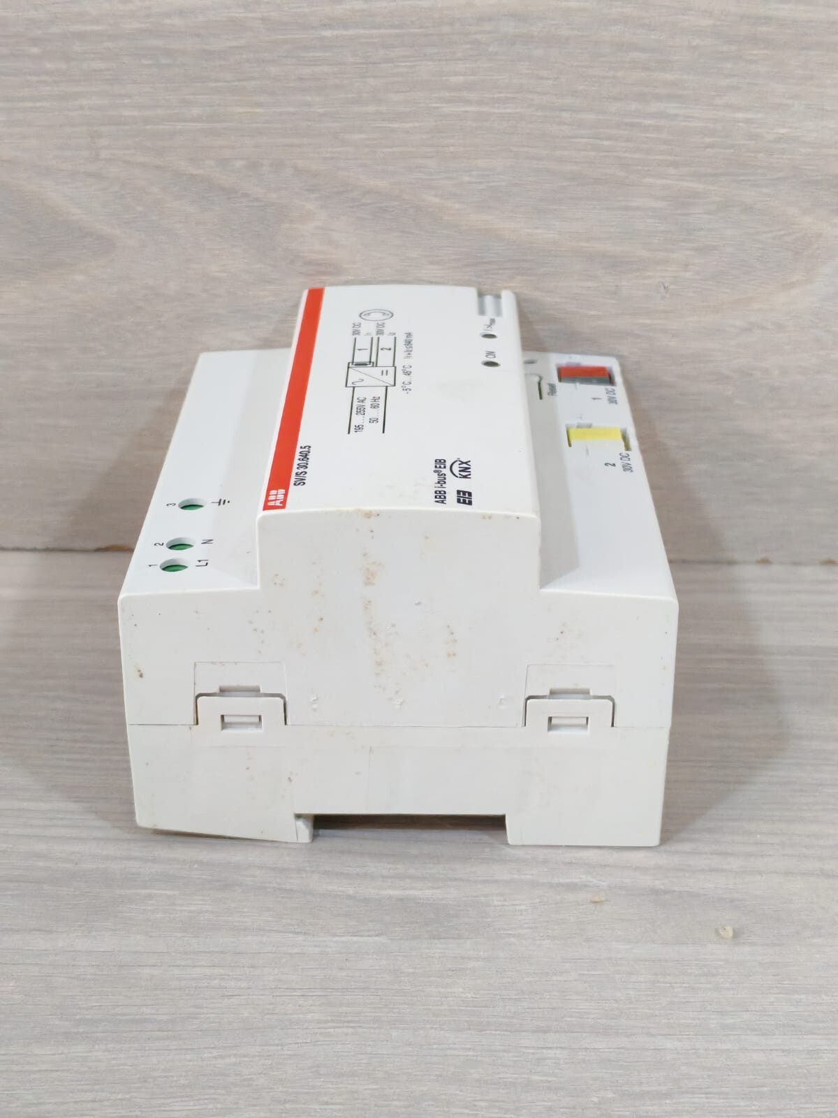 ABB GH-Q631-0048 ABB SV/S 30.640.5 GH Q631 0048 R0111 EIB POWER SUPPLY 640mA 7