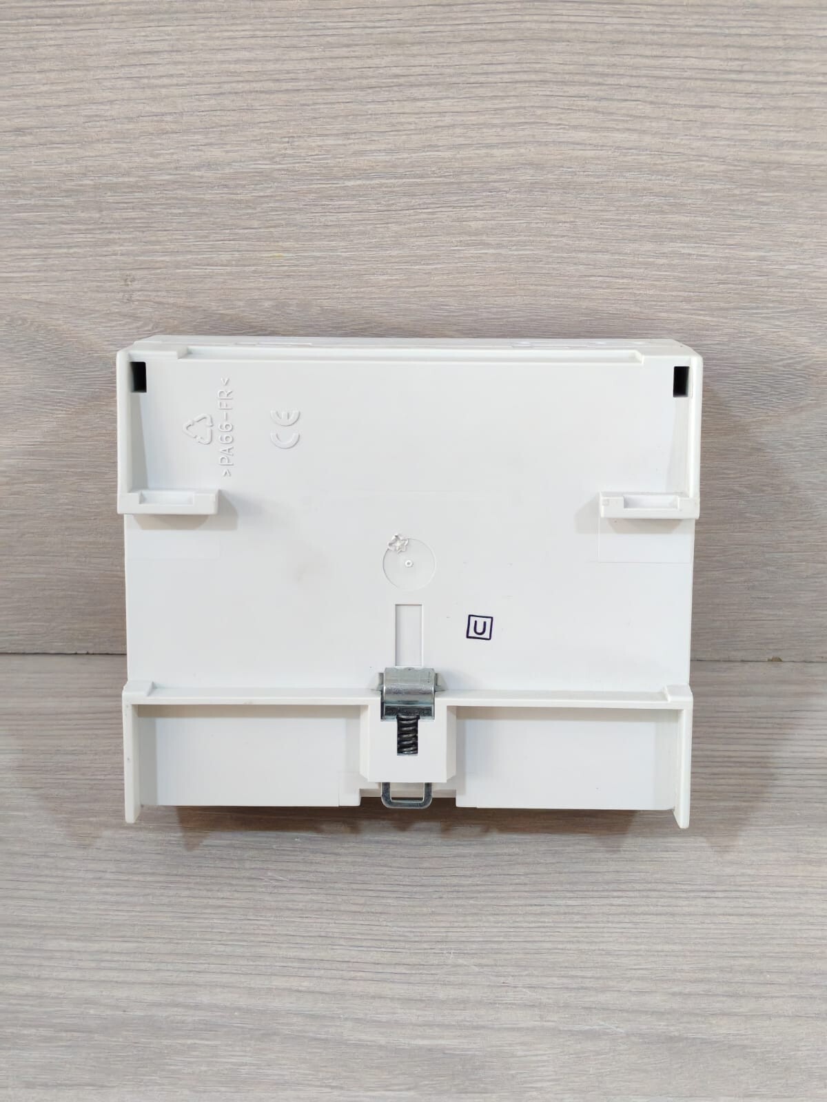 ABB GH-Q631-0048 ABB SV/S 30.640.5 GH Q631 0048 R0111 EIB POWER SUPPLY 640mA 10