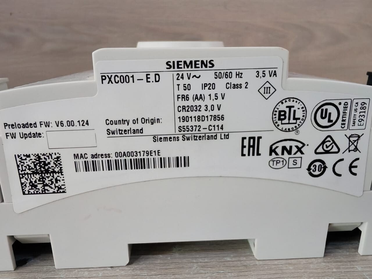 Siemens PXC001-E.D SIEMENS PXC001-E.D System controller for the integration of KNX 4