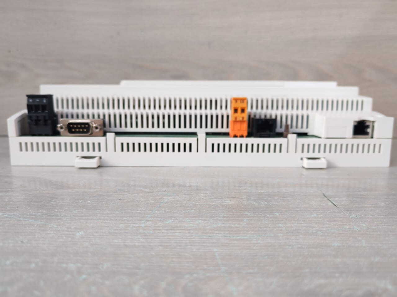 Siemens PXC001-E.D SIEMENS PXC001-E.D System controller for the integration of KNX 7