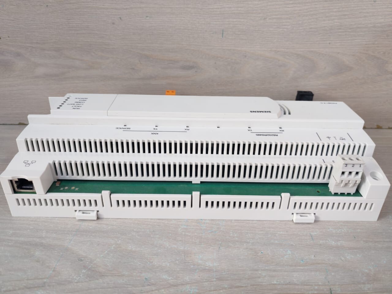 Siemens PXC001-E.D SIEMENS PXC001-E.D System controller for the integration of KNX 10