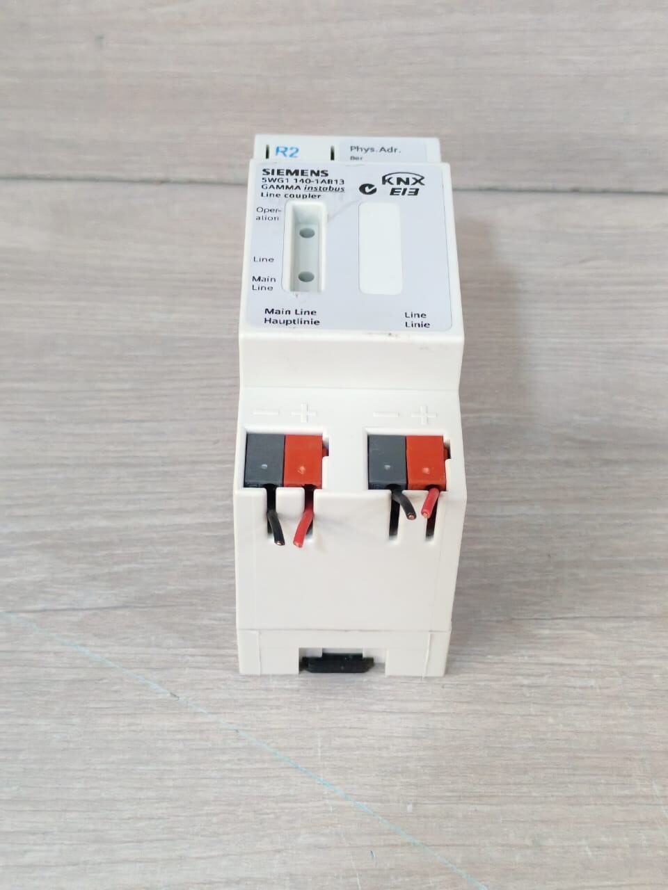 Siemens 5WG1 140-1AB13 SIEMENS GAMMA 5WG1 140-1AB13 INSTABUS LINE COUPLER 5