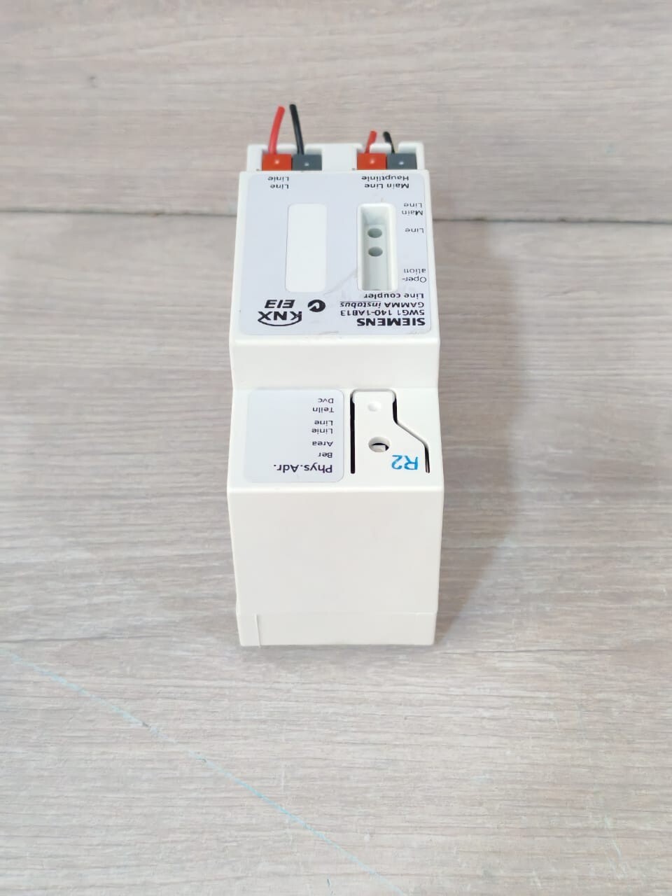 Siemens 5WG1 140-1AB13 SIEMENS GAMMA 5WG1 140-1AB13 INSTABUS LINE COUPLER 6