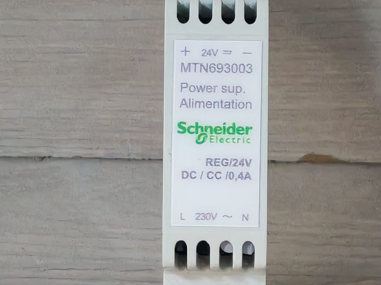 Schneider Electric MTN693003 Schneider Electric MTN693003 Power Supply Reg/24V DC/ CC / 0.4A 2