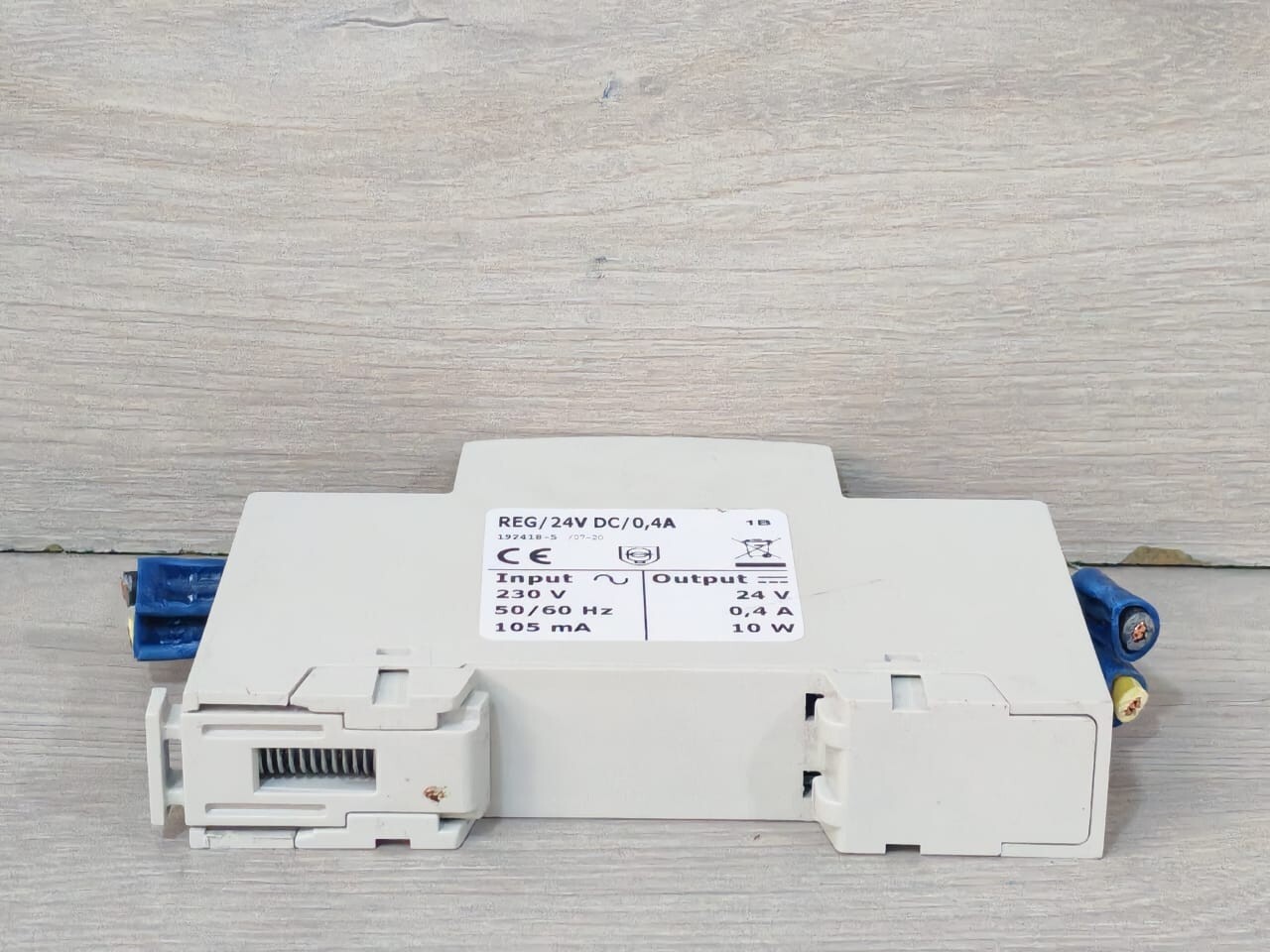 Schneider Electric MTN693003 Schneider Electric MTN693003 Power Supply Reg/24V DC/ CC / 0.4A 7
