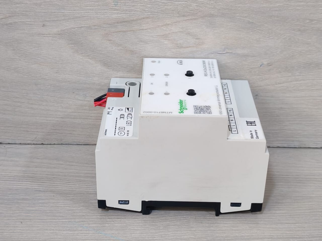 Schneider Electric MTN6710-0002 Schneider Electric MTN6710-0002 Knx Universal Dimming Actuator 6