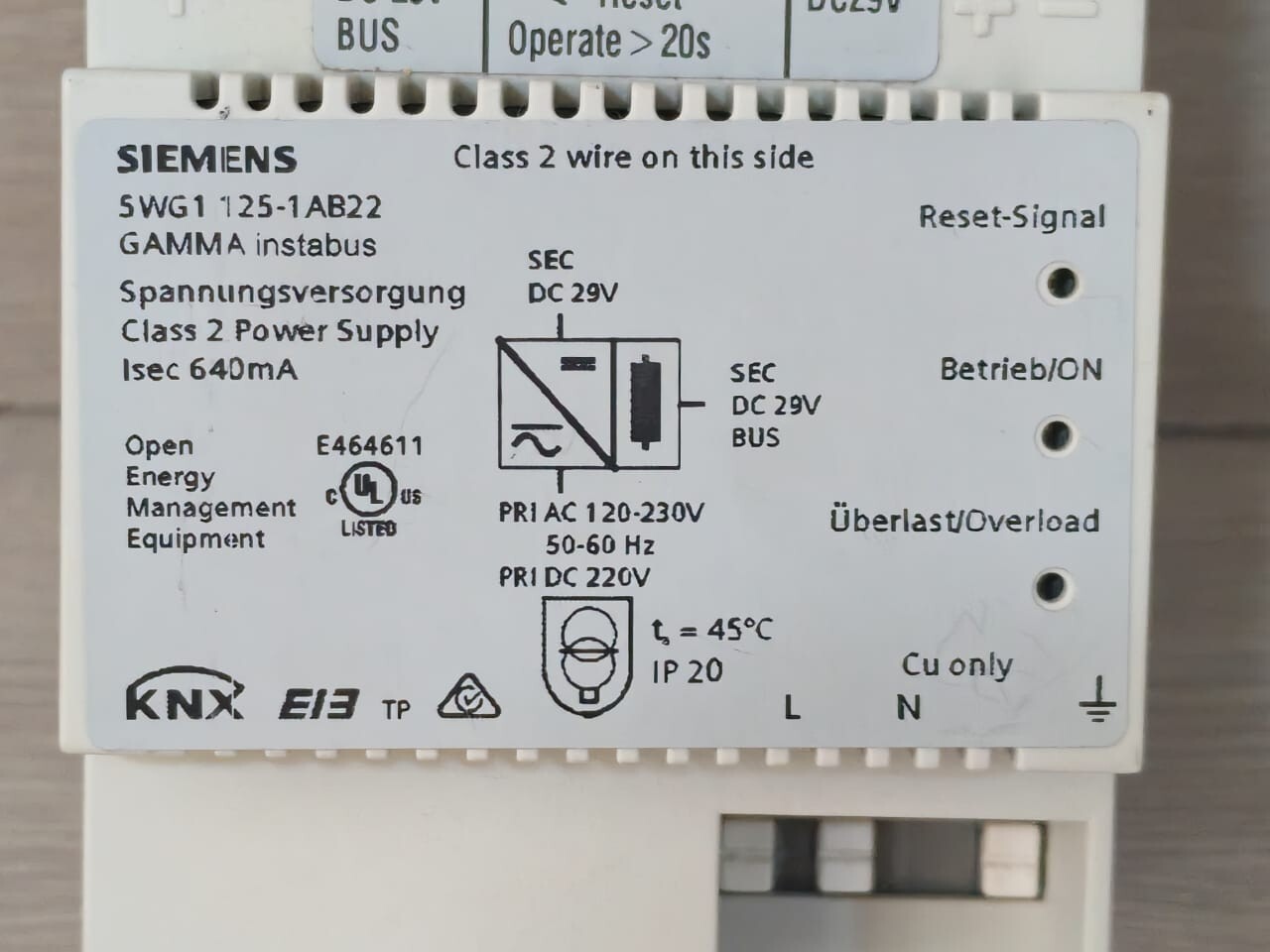 Siemens 5WG1 125-1AB22 Siemens 5WG1 125-1AB22 Gamma Instabus Power Supply 3
