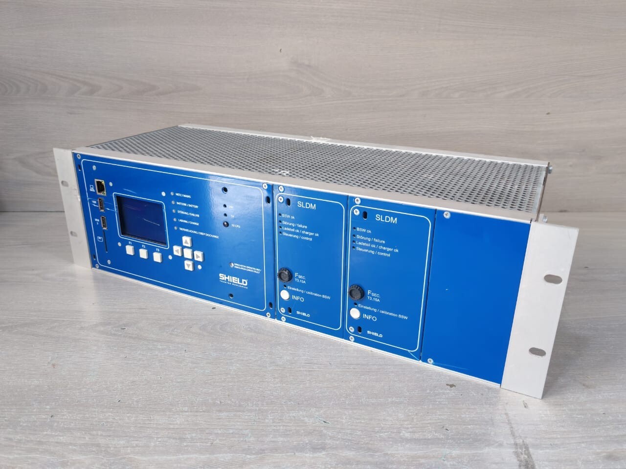 SHIELD TRUSTED WORLDWID SLDM SHIELD TRUSTED WORLDWIDE SLDM CONTROL PANEL 8