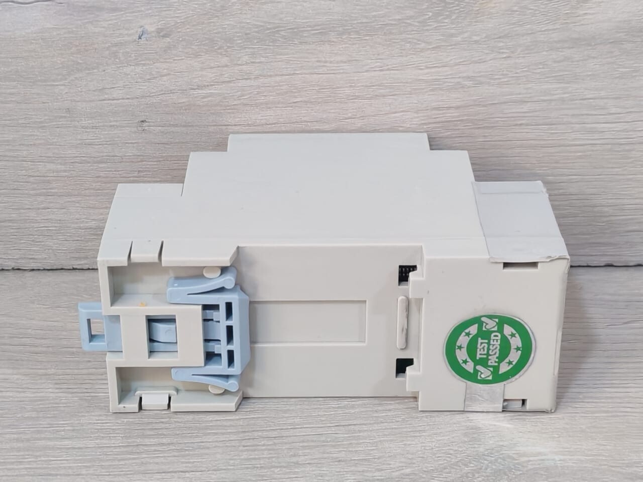 GC System Bus Controller GC System Bus Controller Magic Home Bus Controller 10A/112 Modules 12-15V DC 7