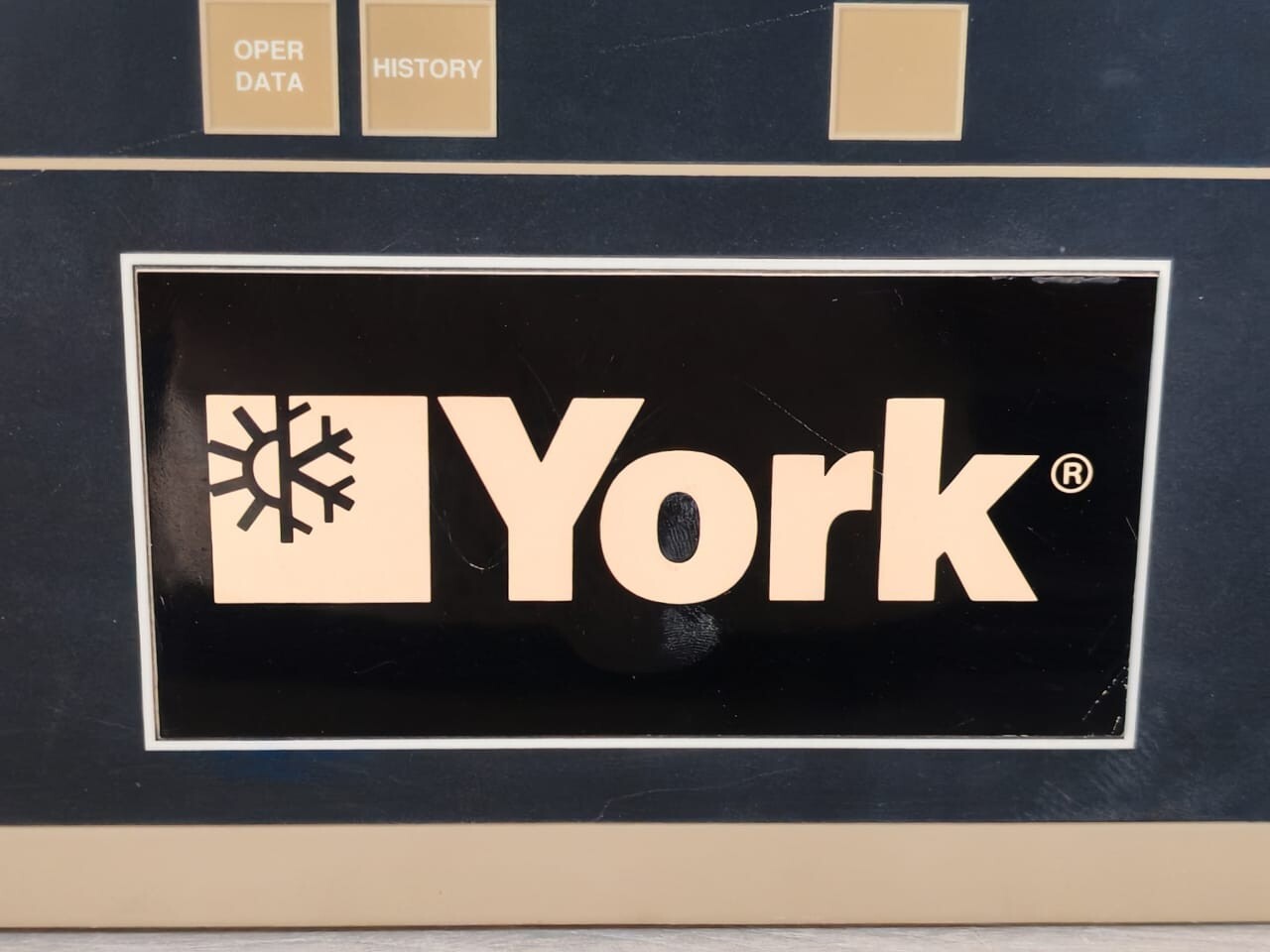 YORK YK-024-30910-000 YORK YK-024-30910-000 MILLENNIUM SCREW CHILLER MICRO PANEL KEYPAD 5
