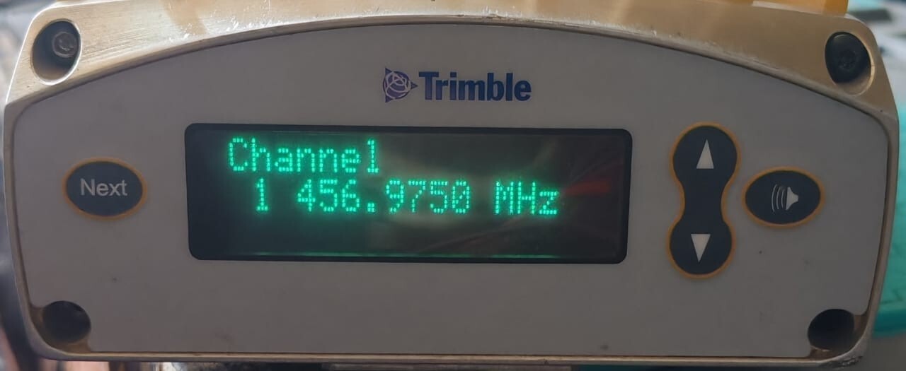 Trimble 38550-46 TRIMBLE TRIMMARK 3 GPS RADIO MODEM PN: 38550-46 / 450-460 MHZ 2