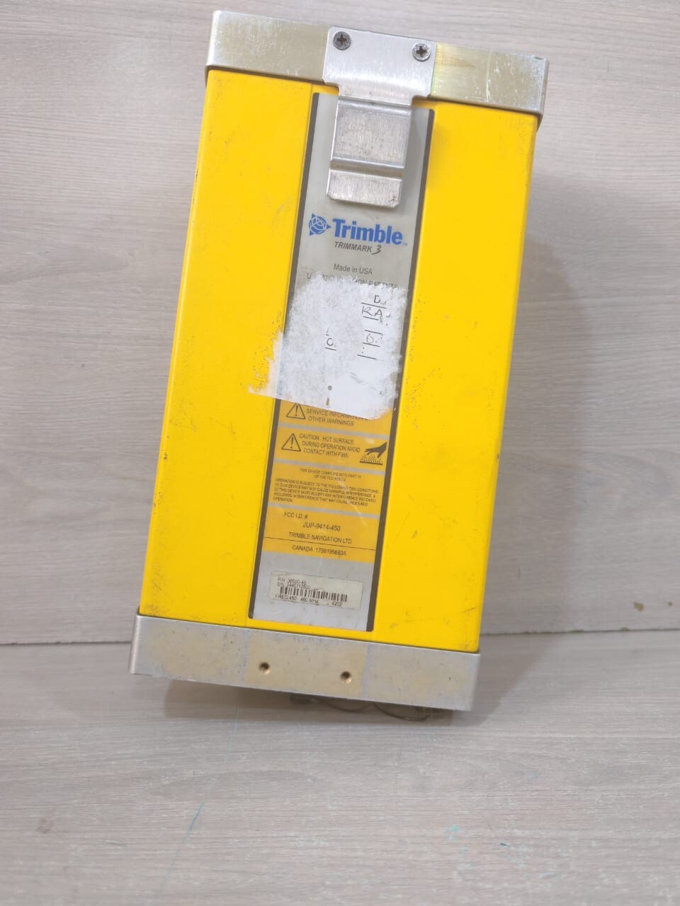 Trimble 38550-46 TRIMBLE TRIMMARK 3 GPS RADIO MODEM PN: 38550-46 / 450-460 MHZ 5