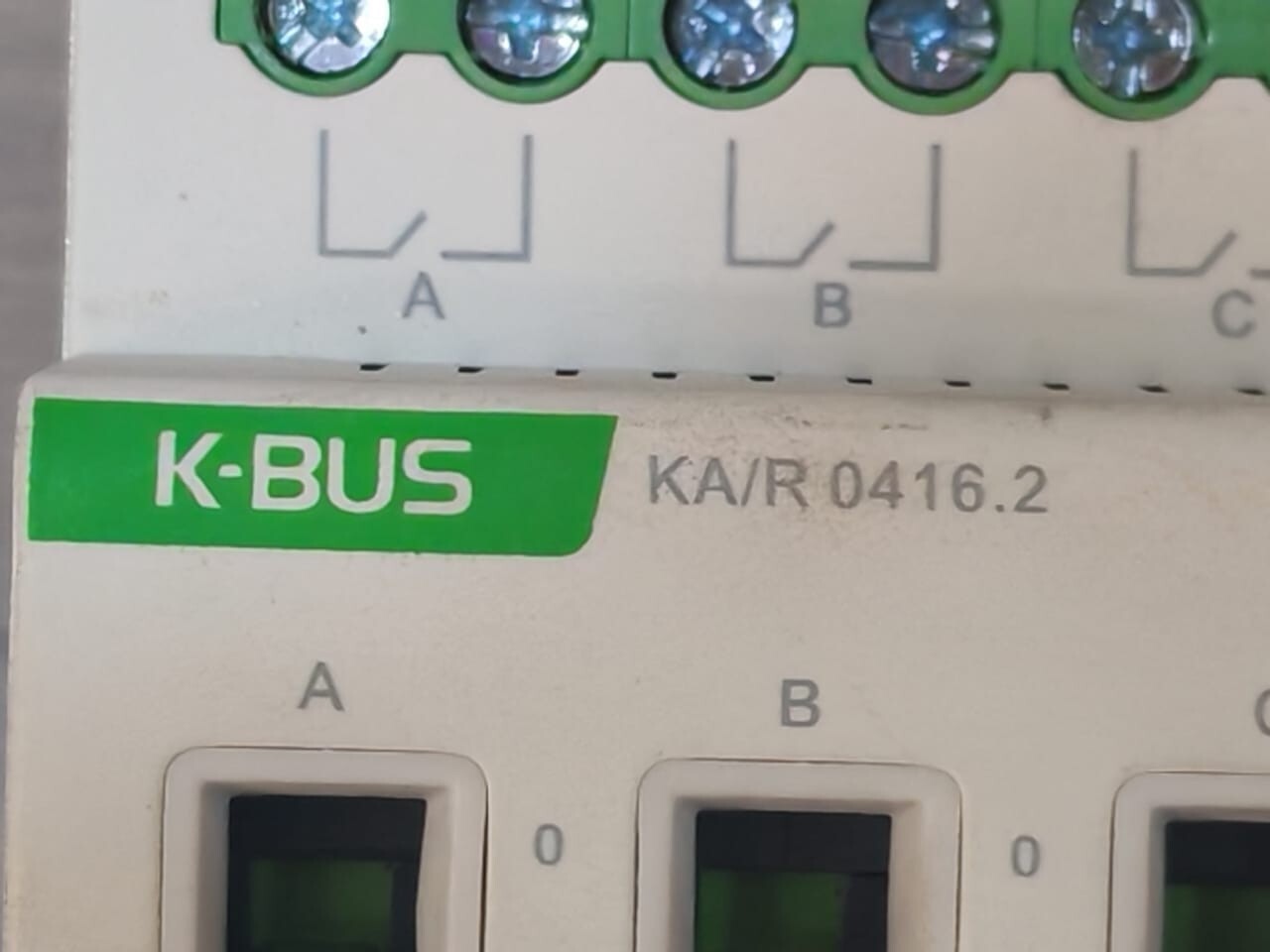 Unbranded KA/R 0416.2 K-BUS KA/R 0416.2 KNX Switch Actuator 3
