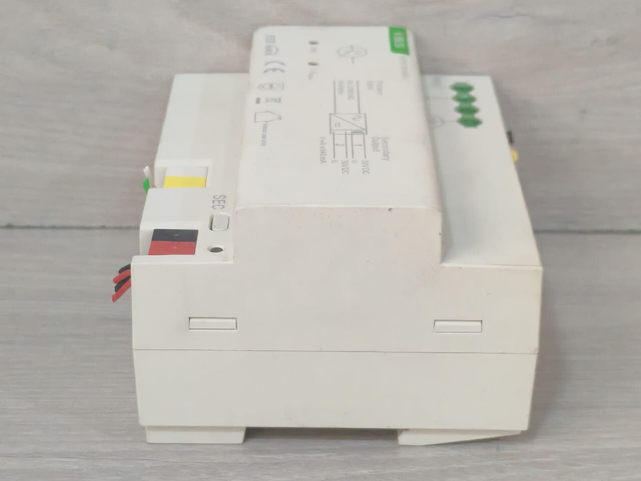 Unbranded KP/D 30.640.1 K-BUS KP/D 30.640.1 KNX Power Supply 8