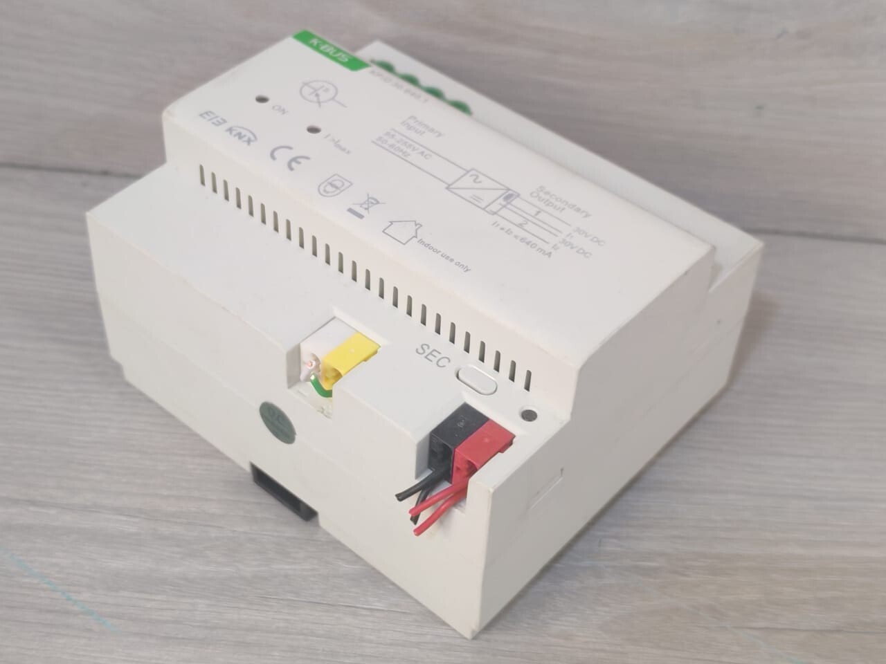 Unbranded KP/D 30.640.1 K-BUS KP/D 30.640.1 KNX Power Supply 10