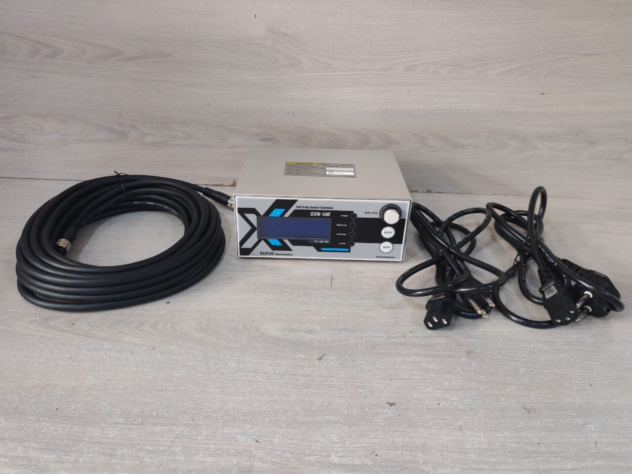 SUNJE ELECTROSTATICS SXN-10B SOFT CONTROLLER AC100-240V- INCOMPLETE ACCS