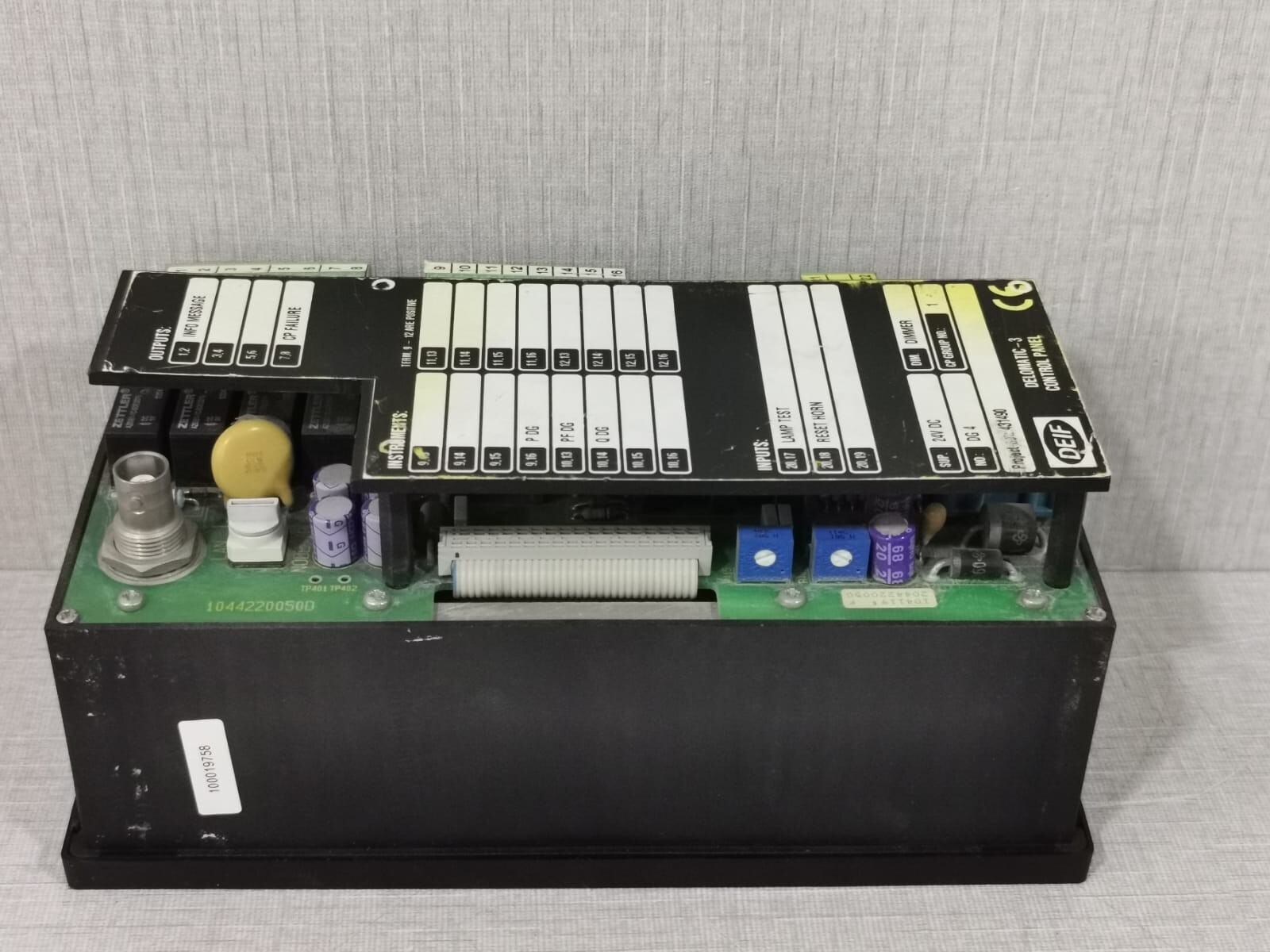 DEIF DELOMATIC-3 DEIF DELOMATIC-3 CONTROL PANEL CP1 24VDC 7
