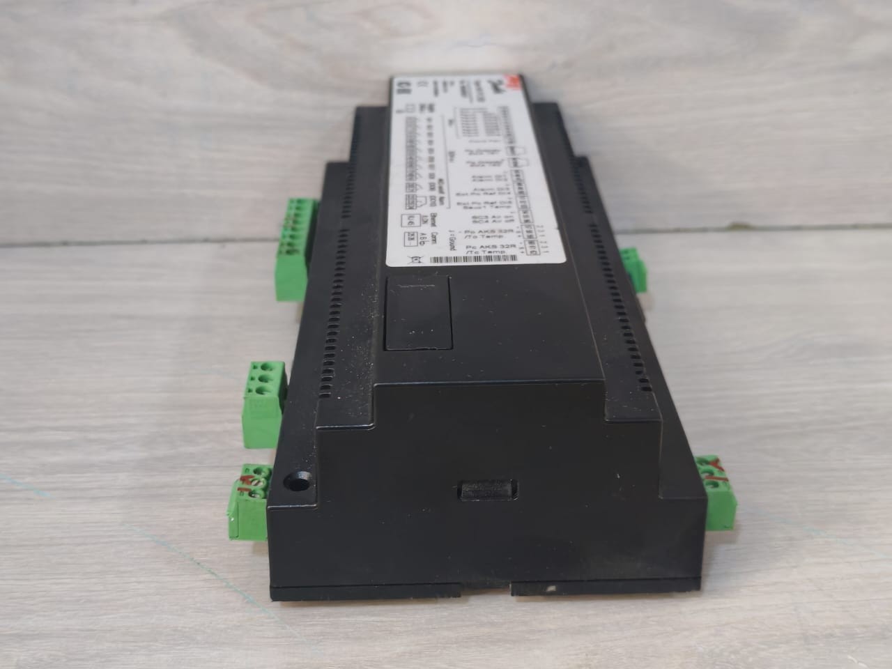Danfoss 084B8007 Danfoss AK-PC 530 Capacity Controller 084B8007 24Va.c 50/60Hz 8VA 6