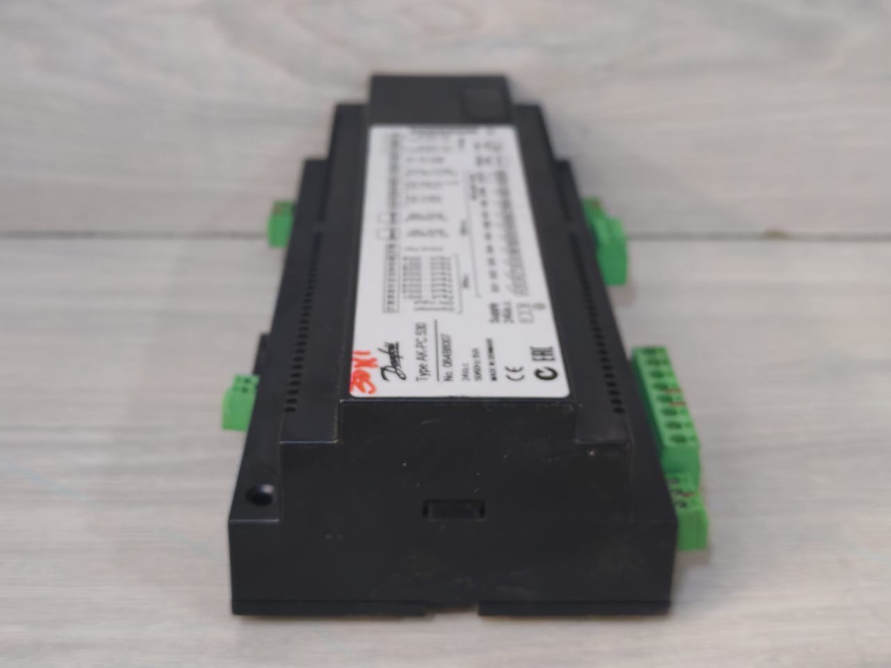 Danfoss 084B8007 Danfoss AK-PC 530 Capacity Controller 084B8007 24Va.c 50/60Hz 8VA 7