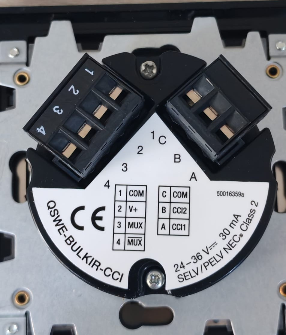 Lutron QSWE-8BRLIRN-BC LUTRON SEETOUCH QS QSWE-8BRLIRN-BC / QSWE-GENIR-M1 8-WALL STATION BUTTONS 24V 9