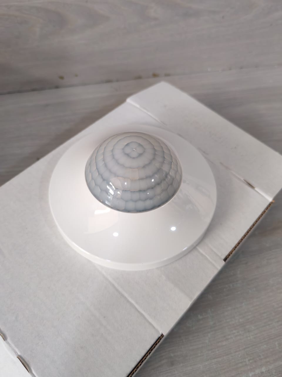 Schneider Electric MTN630819 SCHNEIDER ELECTRIC MTN630819 KNX ARGUS PRESENCE DETECTOR POLAR WHITE 5